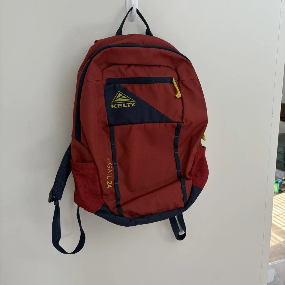 Kelty Agate 24L Daypack Backpack Red Navy Backpack School Work Camping Hiking